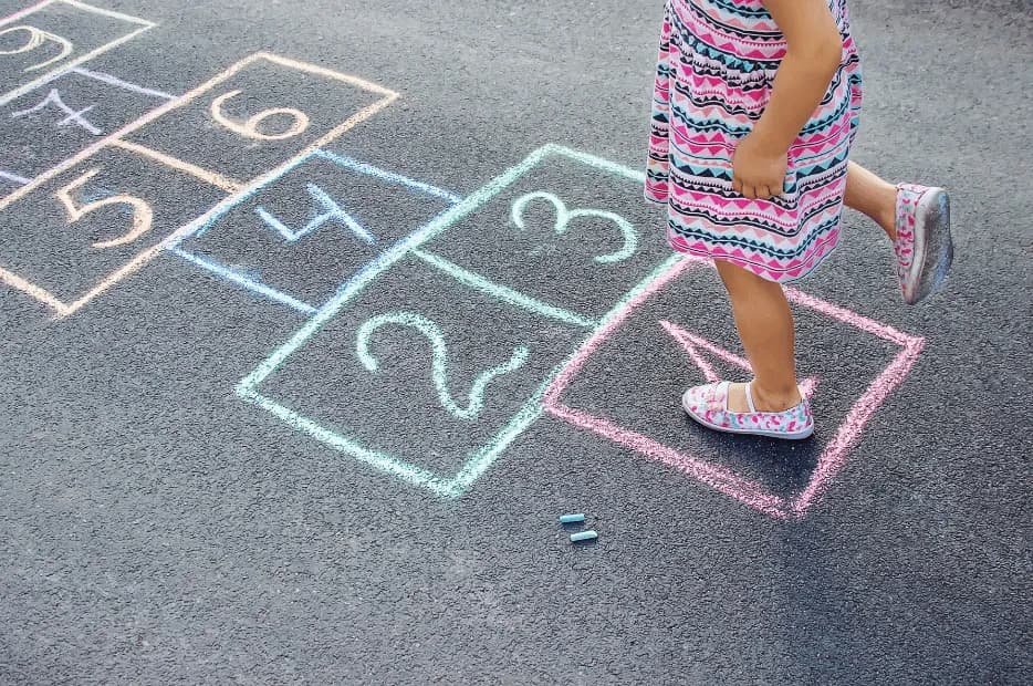 Jak grać w słoneczko - proste zasady i wskazówki dla dzieci