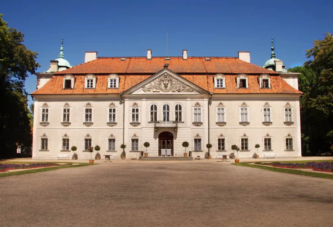 Gdzie kręcono film Znachor? Poznaj tajemnicze miejsca i ich historię!